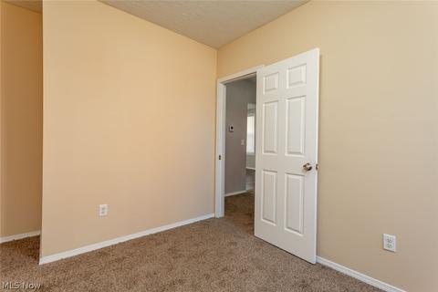 41840 Adelbert St, Elyria, OH 44035 photo 21