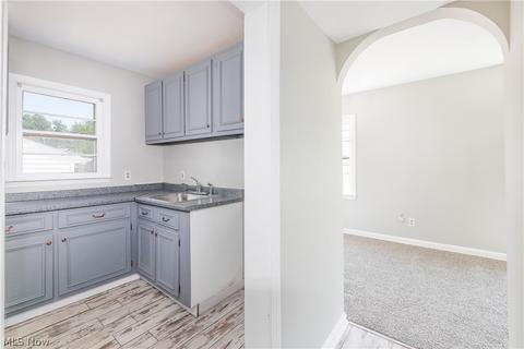 1815 Robindale St, Wickliffe, OH 44092 photo 16