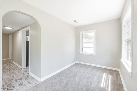 1815 Robindale St, Wickliffe, OH 44092 photo 12