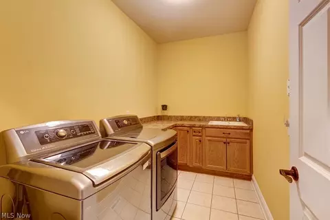 7233 Castle Pine Dr, Solon, OH 44139 photo 19