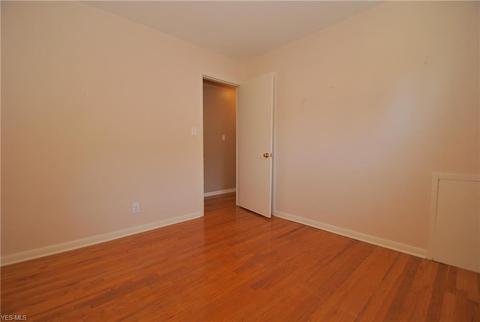 700 Glenhurst Rd, Willowick, OH 44095 photo 13