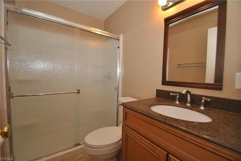 700 Glenhurst Rd, Willowick, OH 44095 photo 21
