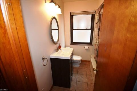 2911 Brookview Blvd, Parma, OH 44134 photo 8