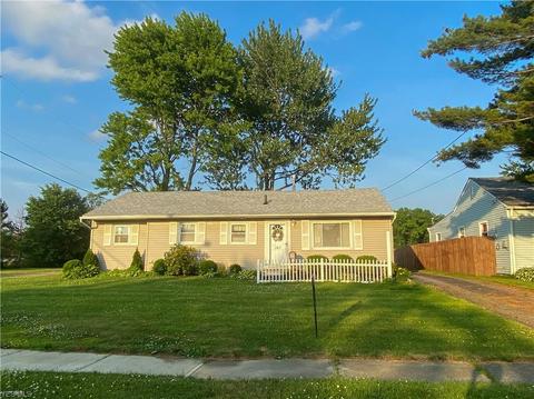383 Roosevelt Ave, Elyria, OH 44035 photo 5