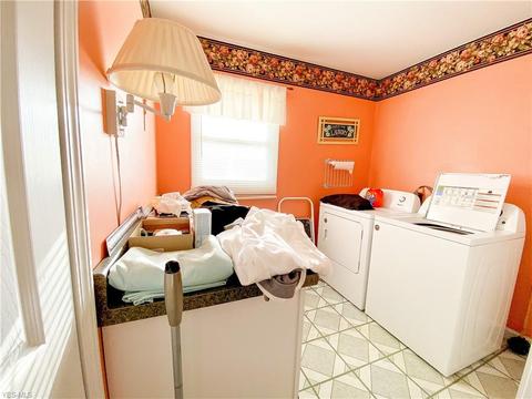 383 Roosevelt Ave, Elyria, OH 44035 photo 19