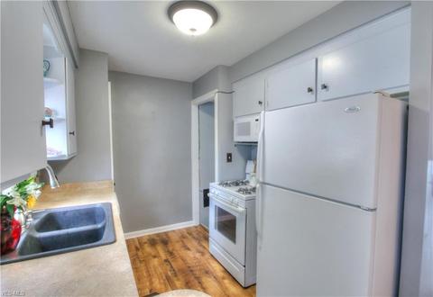 30041 Barjode Rd, Willowick, OH 44095 photo 6