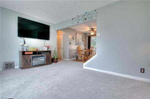 30041 Barjode Rd, Willowick, OH 44095 photo 5