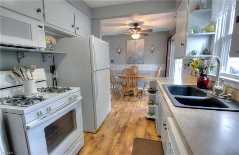 30041 Barjode Rd, Willowick, OH 44095 photo 9