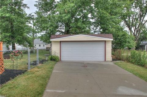 30041 Barjode Rd, Willowick, OH 44095 photo 31