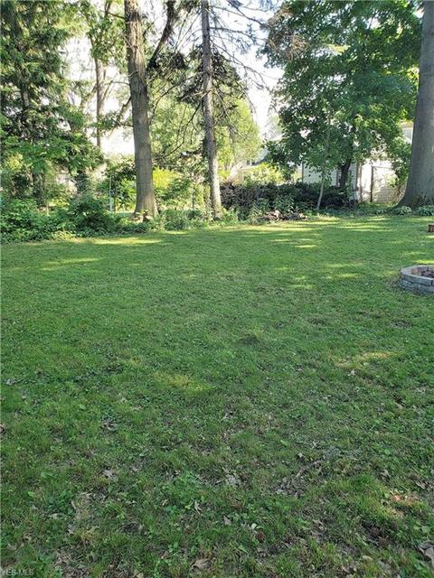 60 Baker St, Berea, OH 44017 photo 3