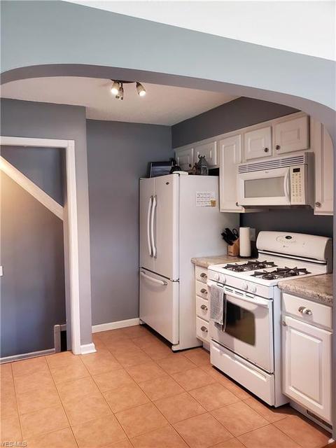 60 Baker St, Berea, OH 44017 photo 7