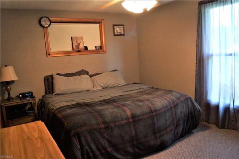 831 Cherry Ave, Malvern, OH 44644 photo 10