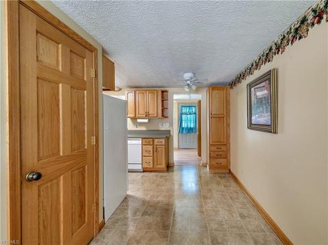 132 Simcox St, Wadsworth, OH 44281 photo 6