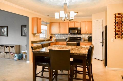 2677 Diamond St NE, Canton, OH 44721 photo 5