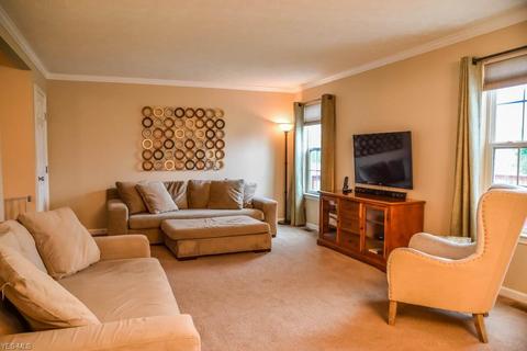 2677 Diamond St NE, Canton, OH 44721 photo 8