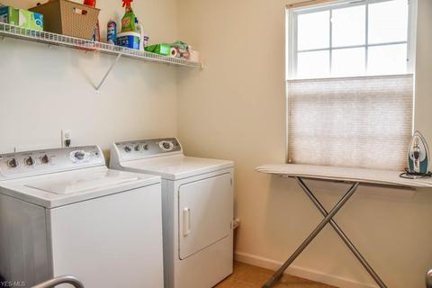 2677 Diamond St NE, Canton, OH 44721 photo 16