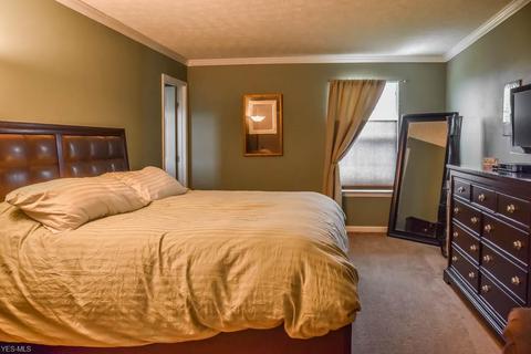2677 Diamond St NE, Canton, OH 44721 photo 10