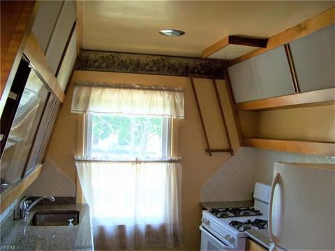 47 Eldred Ave, Bedford, OH 44146 photo 6