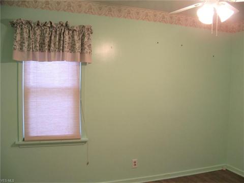 47 Eldred Ave, Bedford, OH 44146 photo 14