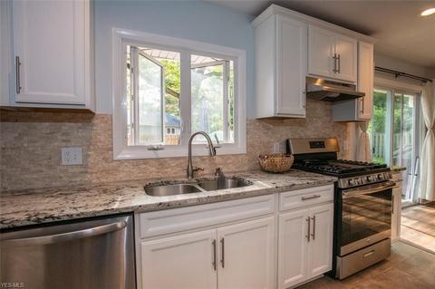480 Cranston Dr, Berea, OH 44017 photo 11