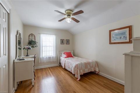 151 E 213th St, Euclid, OH 44123 photo 12