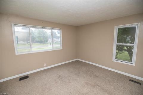 7540 State Rd, Parma, OH 44134 photo 8