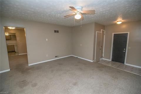 7540 State Rd, Parma, OH 44134 photo 7