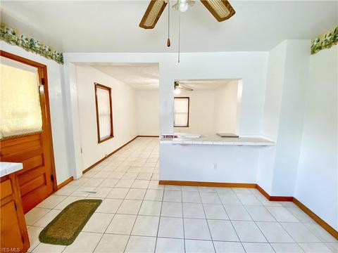 2318 E 29th St, Lorain, OH 44055 photo 14