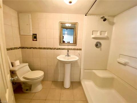 2318 E 29th St, Lorain, OH 44055 photo 28