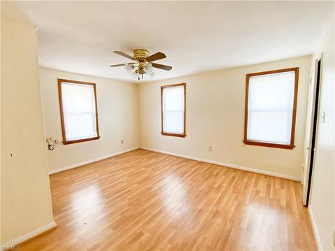 2318 E 29th St, Lorain, OH 44055 photo 17