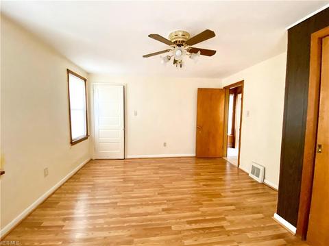 2318 E 29th St, Lorain, OH 44055 photo 19