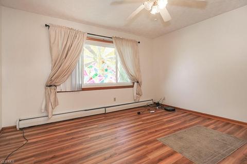 2032 E 37th St, Lorain, OH 44055 photo 11