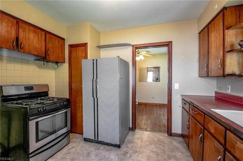 237 13th St, Elyria, OH 44035 photo 12