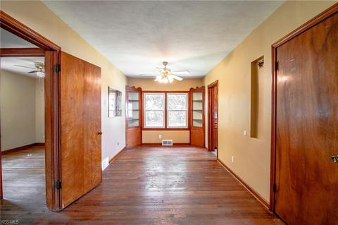 237 13th St, Elyria, OH 44035 photo 7