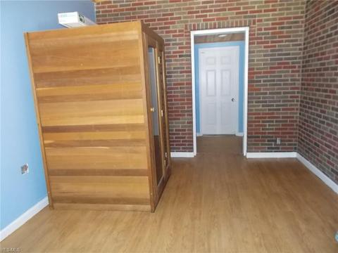 1307 E 15th St, Ashtabula, OH 44004 photo 29