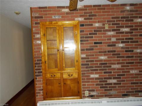 1307 E 15th St, Ashtabula, OH 44004 photo 5