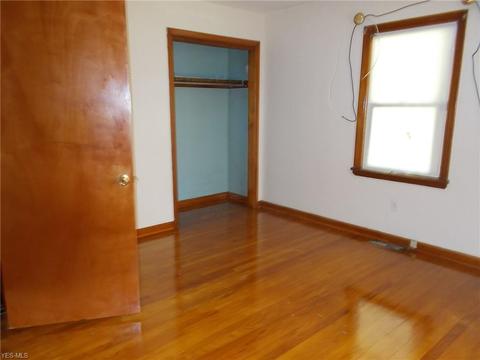 1307 E 15th St, Ashtabula, OH 44004 photo 12