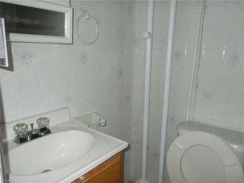 1307 E 15th St, Ashtabula, OH 44004 photo 26