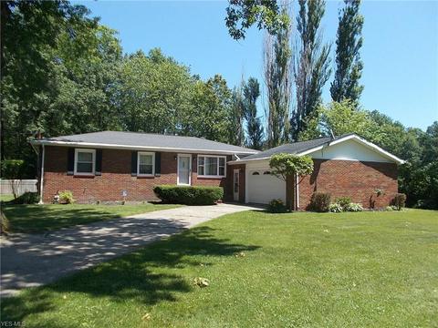 1307 E 15th St, Ashtabula, OH 44004 photo 1