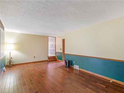559 Mcentee Dr, Wadsworth, OH 44281 photo 11