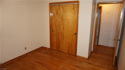 8317 Kenton Ave, Parma, OH 44129 photo 12
