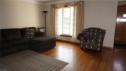 8317 Kenton Ave, Parma, OH 44129 photo 7