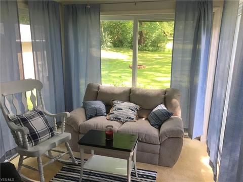 628 Holden Dr, Ashtabula, OH 44004 photo 3