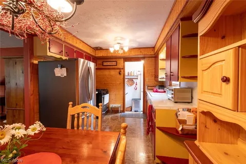 703 Evans Ave, Akron, OH 44310 photo 12
