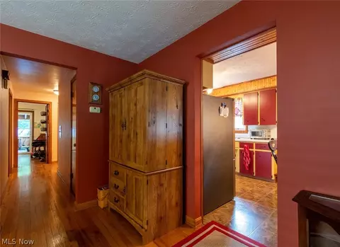 703 Evans Ave, Akron, OH 44310 photo 8