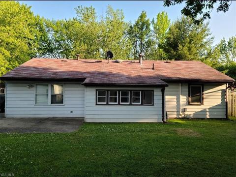 614 Purdue Ave, Elyria, OH 44035 photo 3