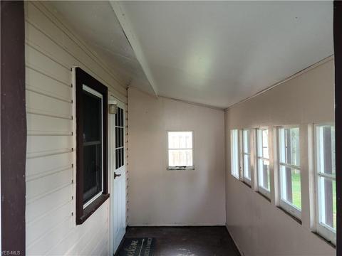 614 Purdue Ave, Elyria, OH 44035 photo 9