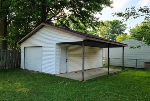 614 Purdue Ave, Elyria, OH 44035 photo 8