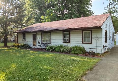 614 Purdue Ave, Elyria, OH 44035 photo 2