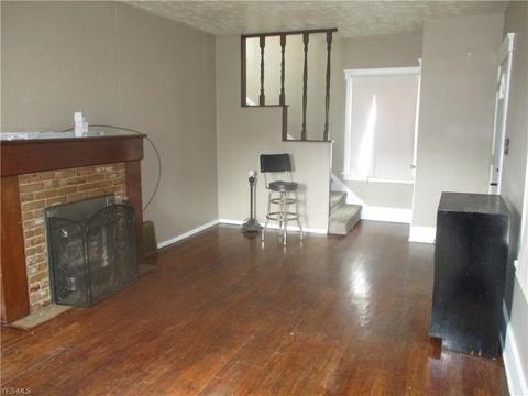 457 Kenyon Ave, Elyria, OH 44035 photo 3